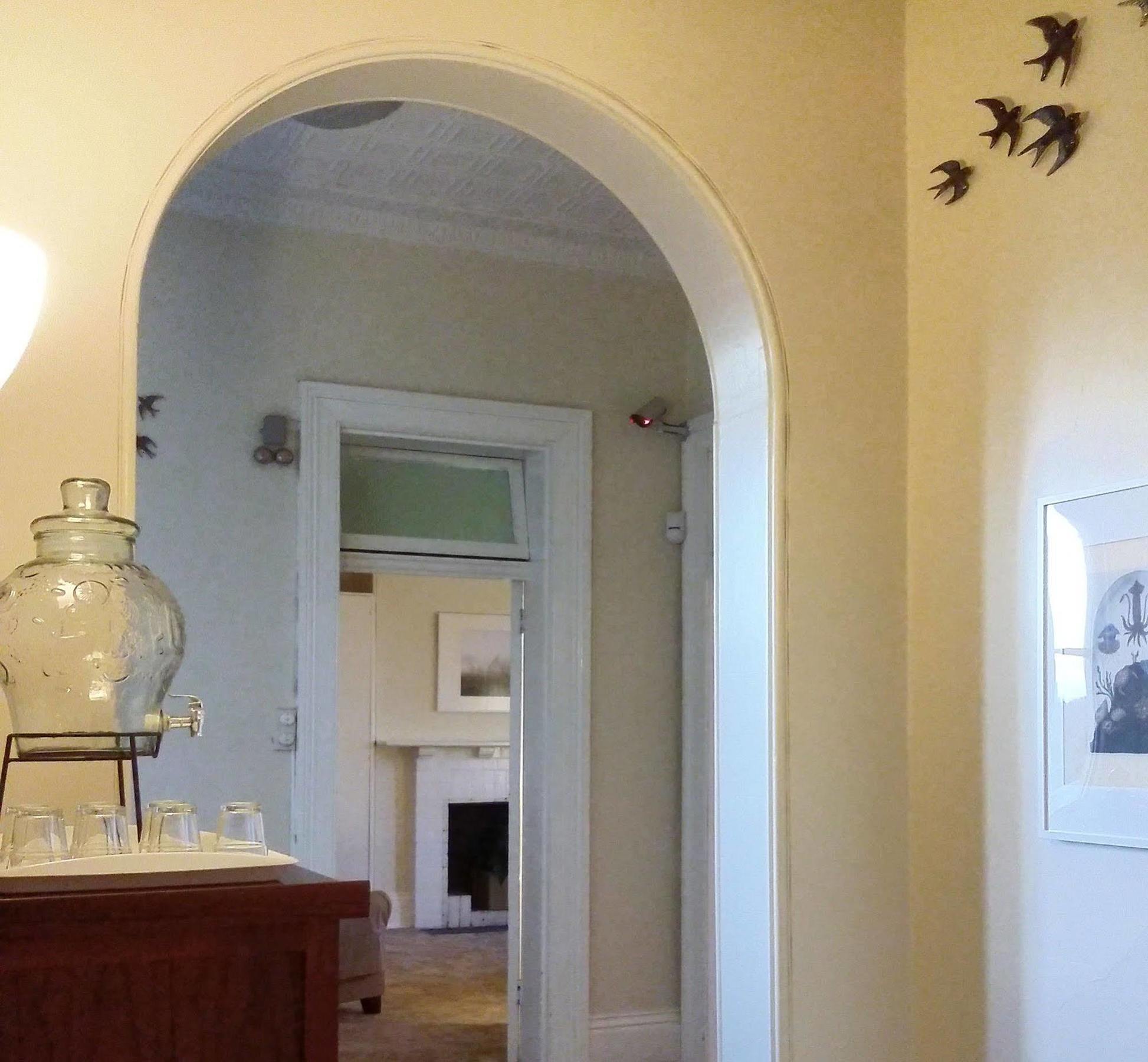The Bank Guesthouse Glen Innes Bagian luar foto